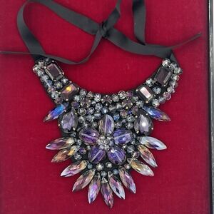 Necklace black /Multi‎ Colored Flat Back Bib Necklace